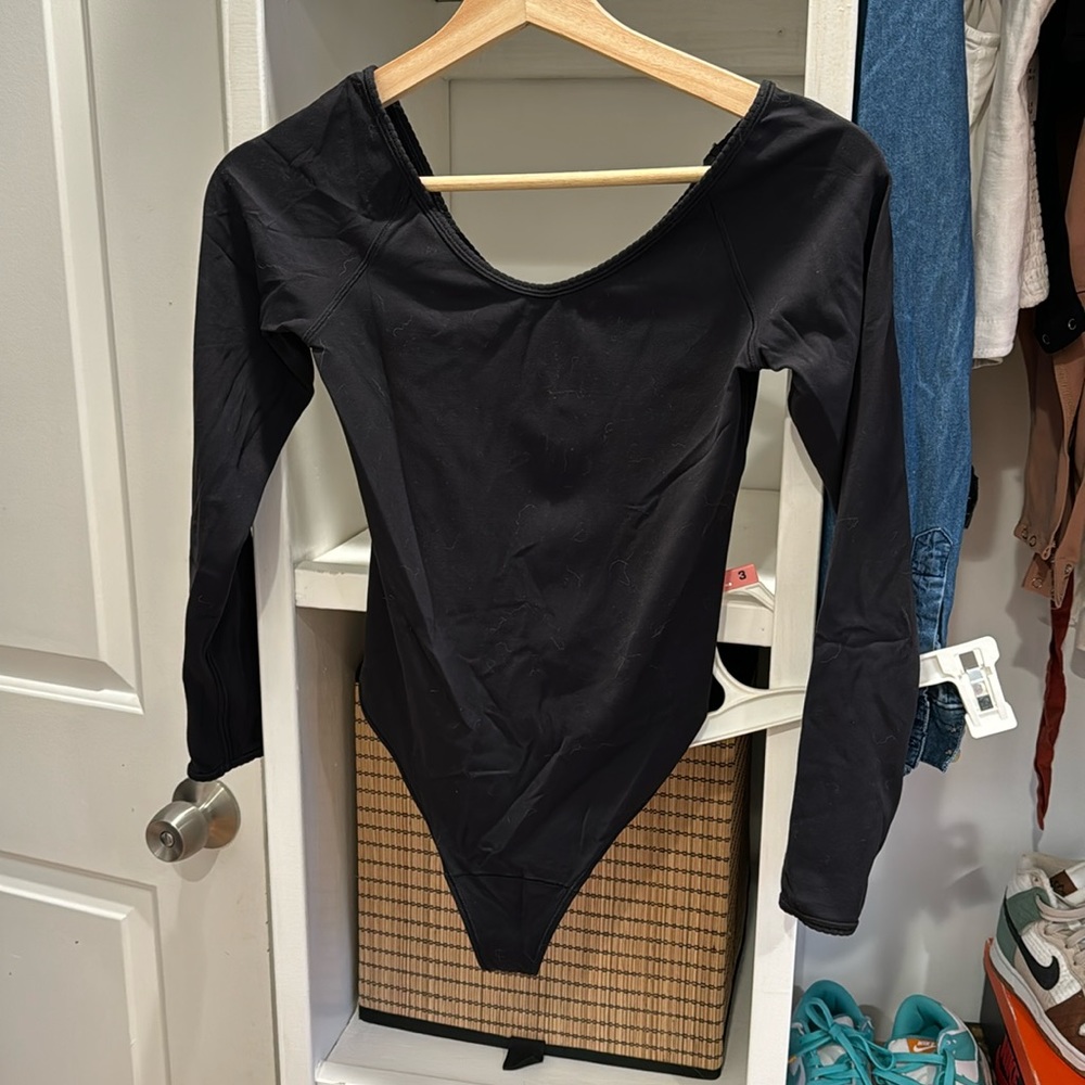 Align lululemon black bodysuit